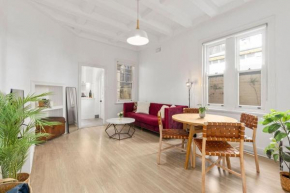Holiday Home by Barangaroo Reserve, Sydney
